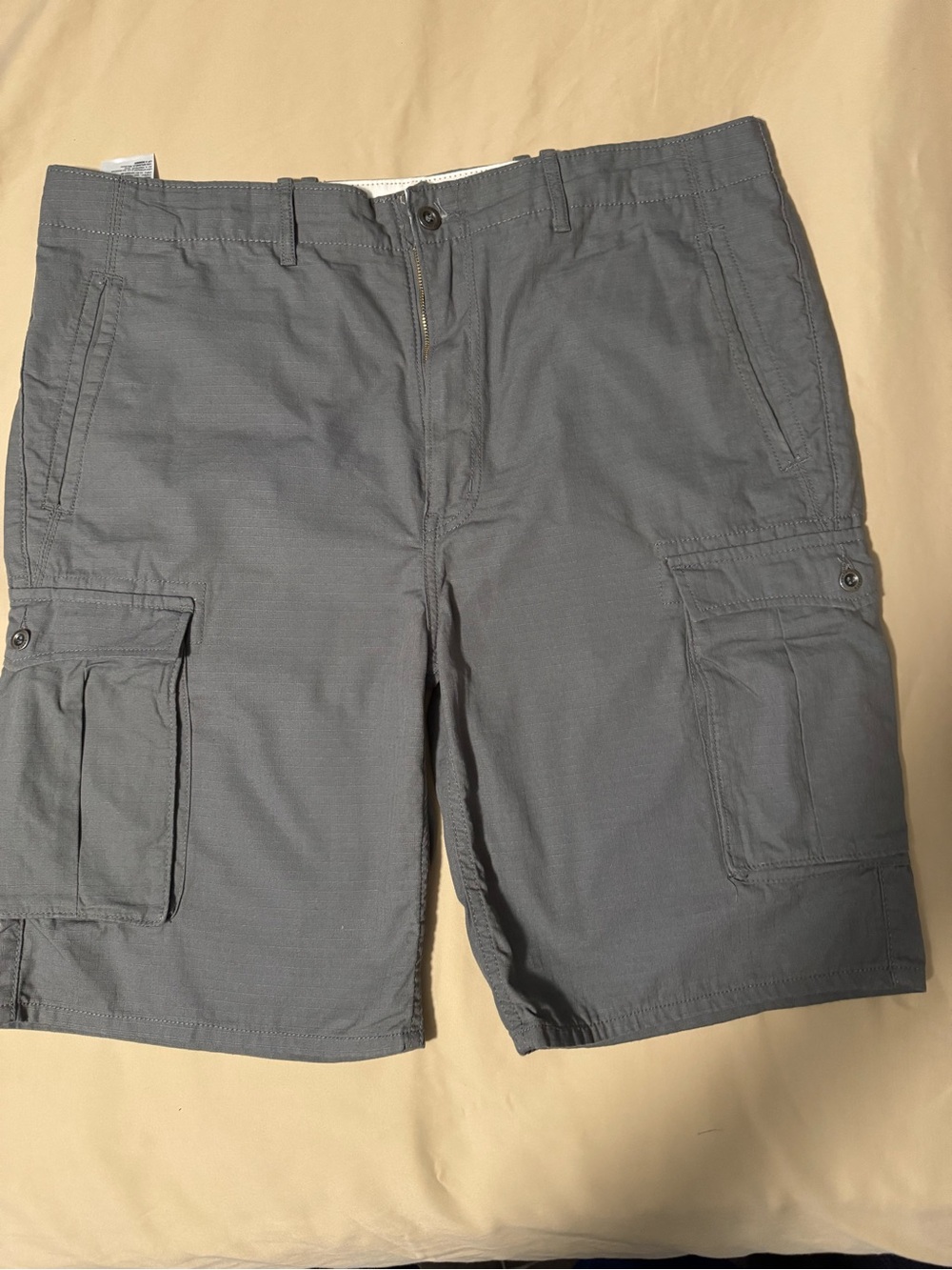 Levi's Men's Gray Cargo Shorts with Multiple Pockets